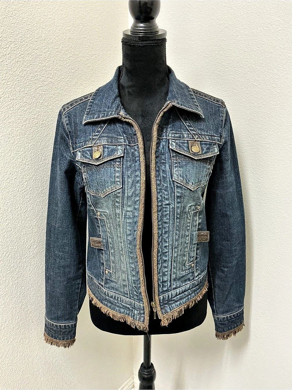 Cabi - Women’s Blue Denim Fringe Jean Jacket Like New